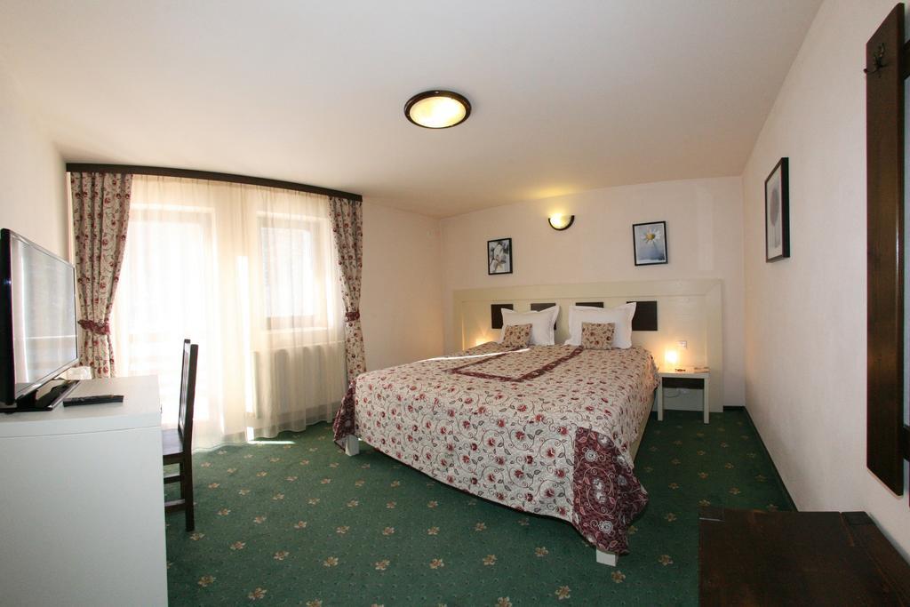 Hotel Draga Maria Предеал Екстериор снимка