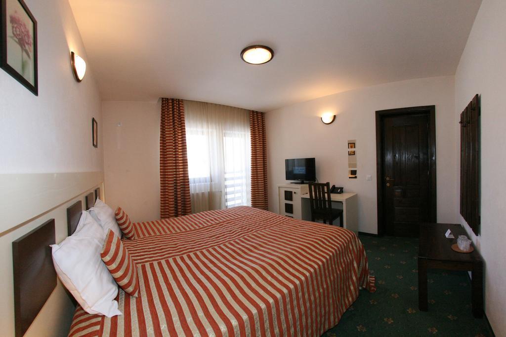 Hotel Draga Maria Предеал Екстериор снимка