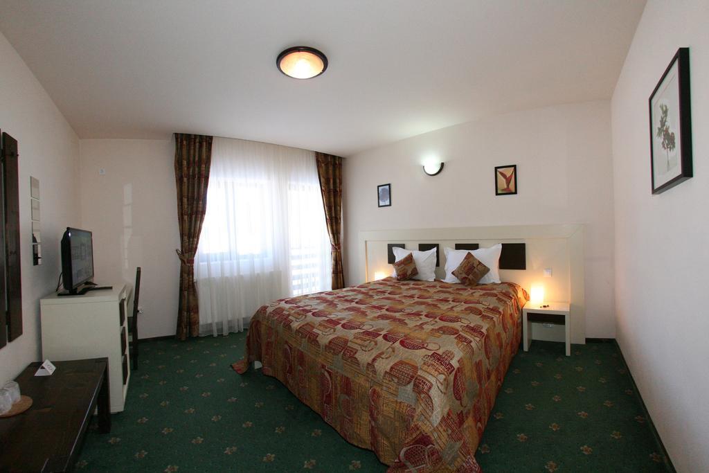 Hotel Draga Maria Предеал Екстериор снимка